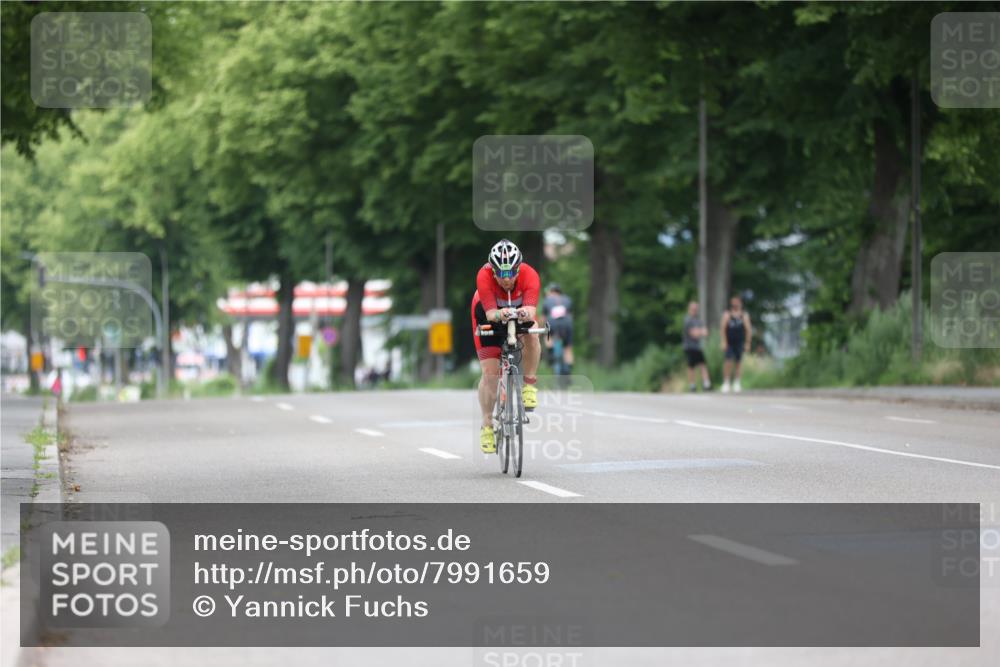 15.06.2025 - 7 Türme Triathlon Yannick Fuchs http://msf.ph/oto/7991659 15.06.2025 11:58:44 Radfahren 205, 234 meine-sportfotos.de