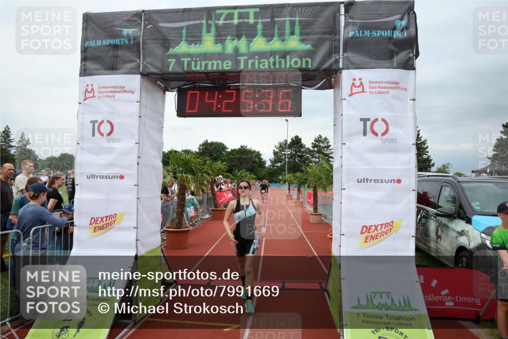 15.06.2025 - 7 Türme Triathlon Michael Strokosch http://msf.ph/oto/7991669 15.06.2025 14:25:35 Ziel 847, 936, 994 meine-sportfotos.de