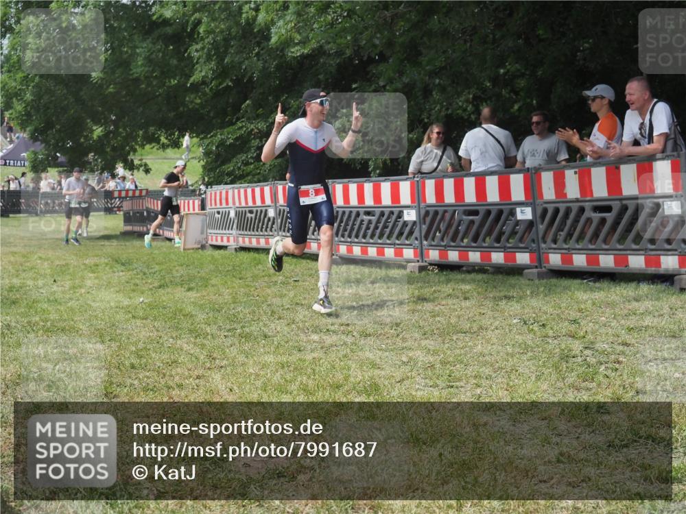 21.06.2025 - 27. Vierlanden-Triathlon KatJ http://msf.ph/oto/7991687 15.06.2025 12:34:18 Laufen  meine-sportfotos.de