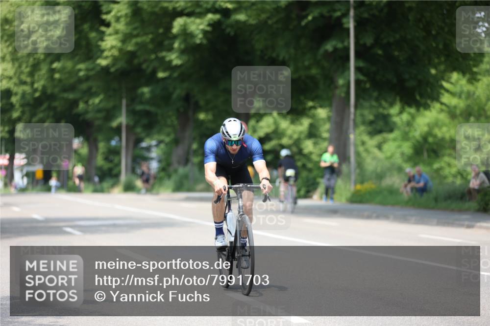15.06.2025 - 7 Türme Triathlon Yannick Fuchs http://msf.ph/oto/7991703 15.06.2025 13:04:54 Radfahren 464, 474, 502, 944, 1007, 1082 meine-sportfotos.de