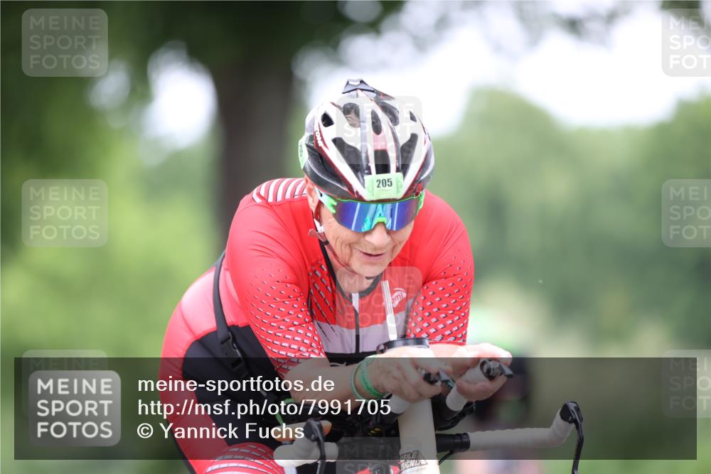 15.06.2025 - 7 Türme Triathlon Yannick Fuchs http://msf.ph/oto/7991705 15.06.2025 11:58:47 Radfahren 205, 218 meine-sportfotos.de