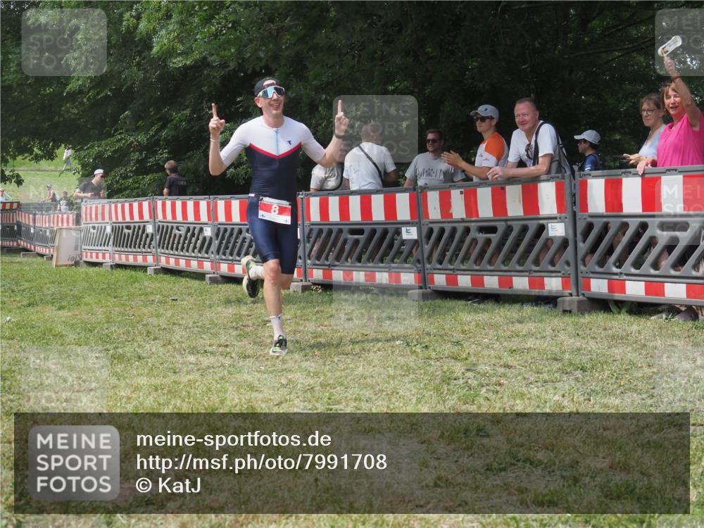 21.06.2025 - 27. Vierlanden-Triathlon KatJ http://msf.ph/oto/7991708 15.06.2025 12:34:18 Laufen  meine-sportfotos.de