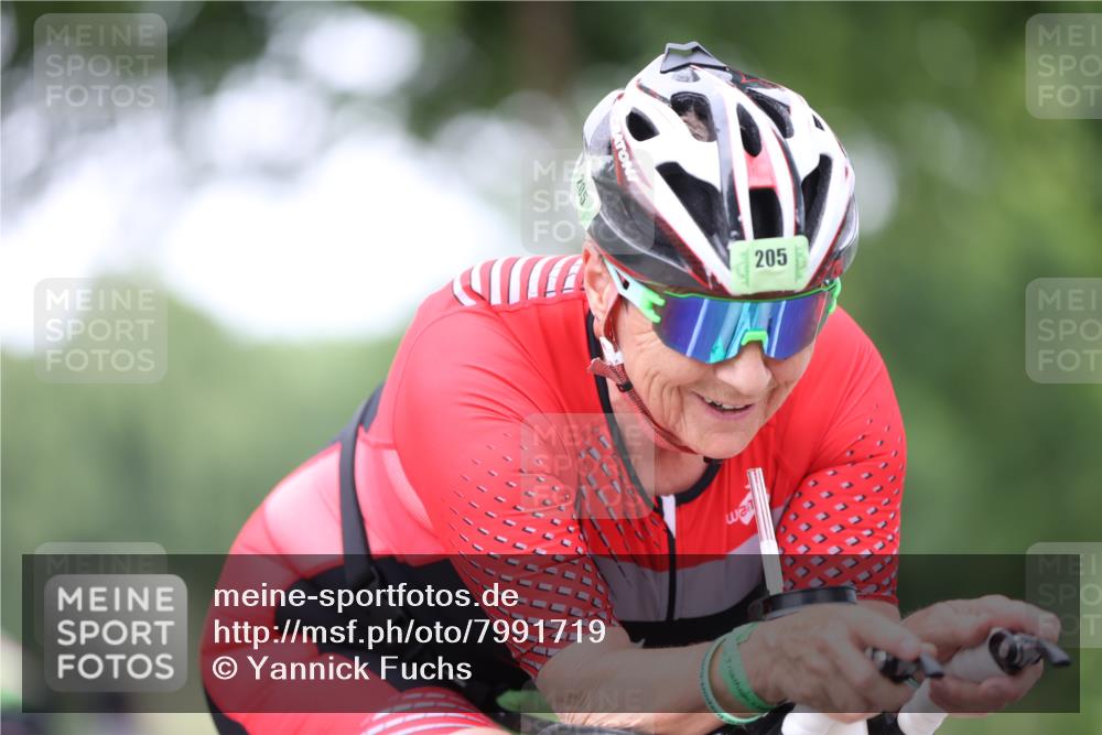 15.06.2025 - 7 Türme Triathlon Yannick Fuchs http://msf.ph/oto/7991719 15.06.2025 11:58:47 Radfahren 205, 218 meine-sportfotos.de