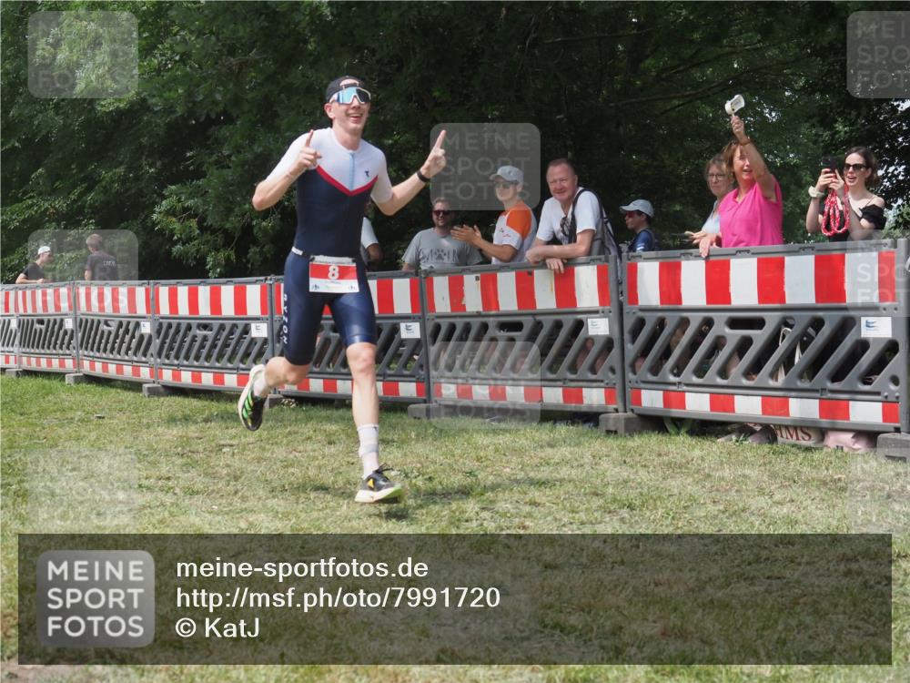 21.06.2025 - 27. Vierlanden-Triathlon KatJ http://msf.ph/oto/7991720 15.06.2025 12:34:19 Laufen  meine-sportfotos.de