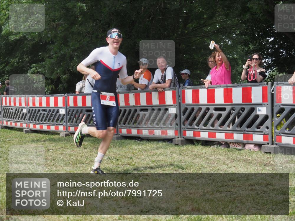 21.06.2025 - 27. Vierlanden-Triathlon KatJ http://msf.ph/oto/7991725 15.06.2025 12:34:19 Laufen  meine-sportfotos.de