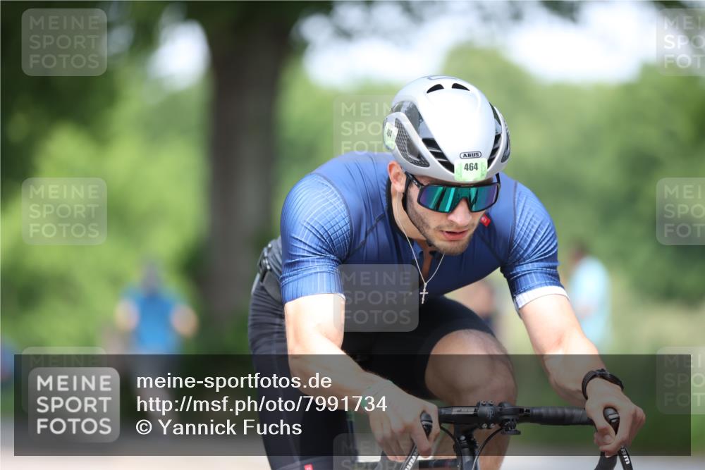 15.06.2025 - 7 Türme Triathlon Yannick Fuchs http://msf.ph/oto/7991734 15.06.2025 13:04:55 Radfahren 464, 474, 502, 944, 1007, 1082 meine-sportfotos.de