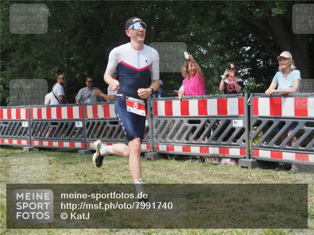 21.06.2025 - 27. Vierlanden-Triathlon KatJ http://msf.ph/oto/7991740 15.06.2025 12:34:19 Laufen  meine-sportfotos.de