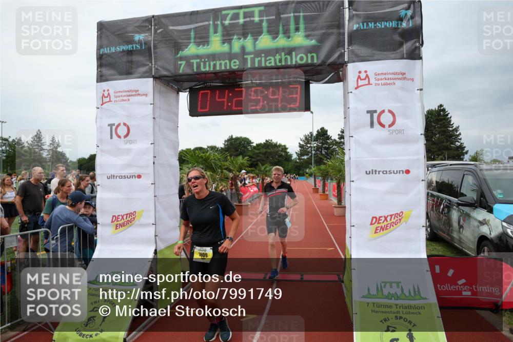15.06.2025 - 7 Türme Triathlon Michael Strokosch http://msf.ph/oto/7991749 15.06.2025 14:25:43 Ziel 461, 936, 1009 meine-sportfotos.de