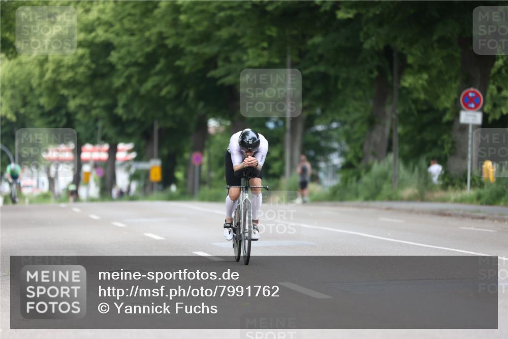 15.06.2025 - 7 Türme Triathlon Yannick Fuchs http://msf.ph/oto/7991762 15.06.2025 11:59:06 Radfahren  meine-sportfotos.de