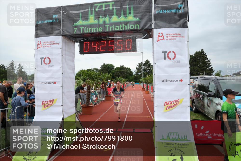 15.06.2025 - 7 Türme Triathlon Michael Strokosch http://msf.ph/oto/7991800 15.06.2025 14:25:50 Ziel 461, 1009, 1115 meine-sportfotos.de