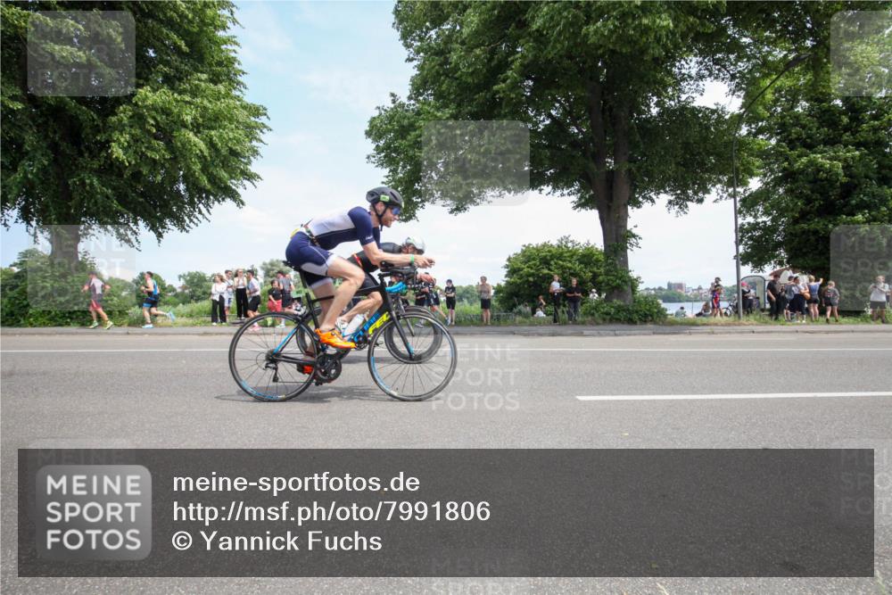 15.06.2025 - 7 Türme Triathlon Yannick Fuchs http://msf.ph/oto/7991806 15.06.2025 13:25:40 Radfahren 536, 626, 862 meine-sportfotos.de