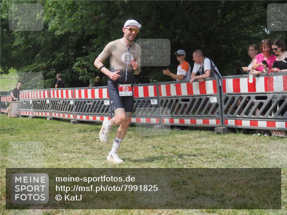 21.06.2025 - 27. Vierlanden-Triathlon KatJ http://msf.ph/oto/7991825 15.06.2025 12:34:30 Laufen  meine-sportfotos.de