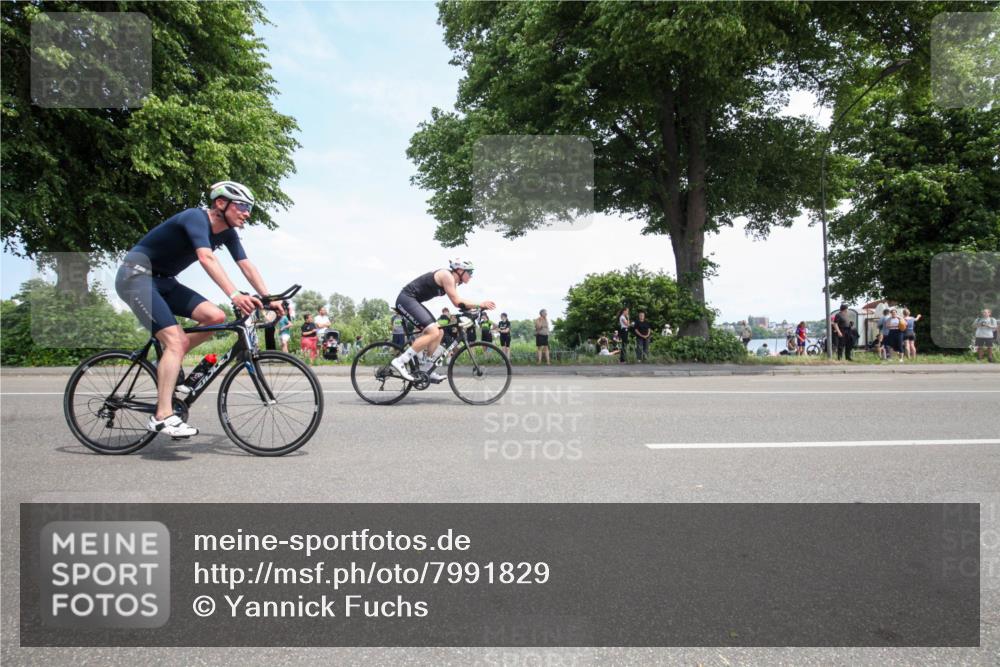 15.06.2025 - 7 Türme Triathlon Yannick Fuchs http://msf.ph/oto/7991829 15.06.2025 13:25:45 Radfahren 562, 626, 734 meine-sportfotos.de
