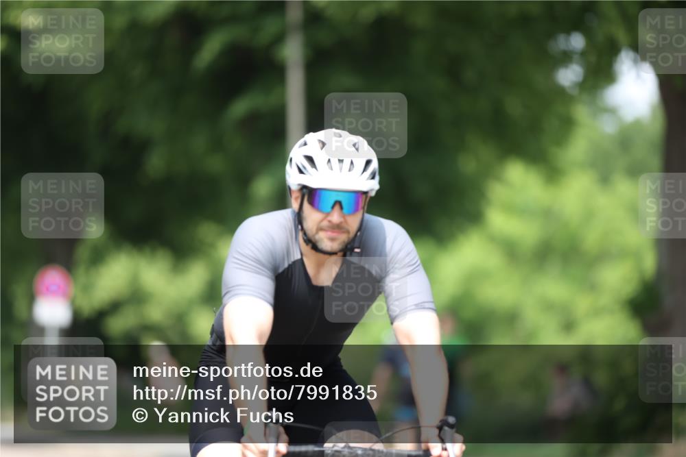 15.06.2025 - 7 Türme Triathlon Yannick Fuchs http://msf.ph/oto/7991835 15.06.2025 13:04:59 Radfahren 474, 1082 meine-sportfotos.de