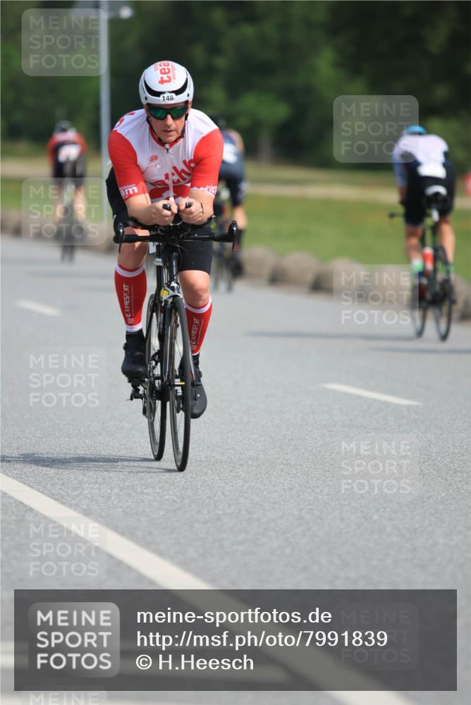 15.06.2025 - 27. Vierlanden-Triathlon H.Heesch http://msf.ph/oto/7991839 15.06.2025 10:01:58 Radfahren 111, 148, 153, 202, 255, 262, 297, 307, 342 meine-sportfotos.de