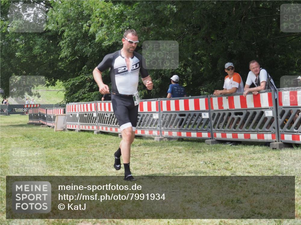 21.06.2025 - 27. Vierlanden-Triathlon KatJ http://msf.ph/oto/7991934 15.06.2025 12:34:33 Laufen  meine-sportfotos.de