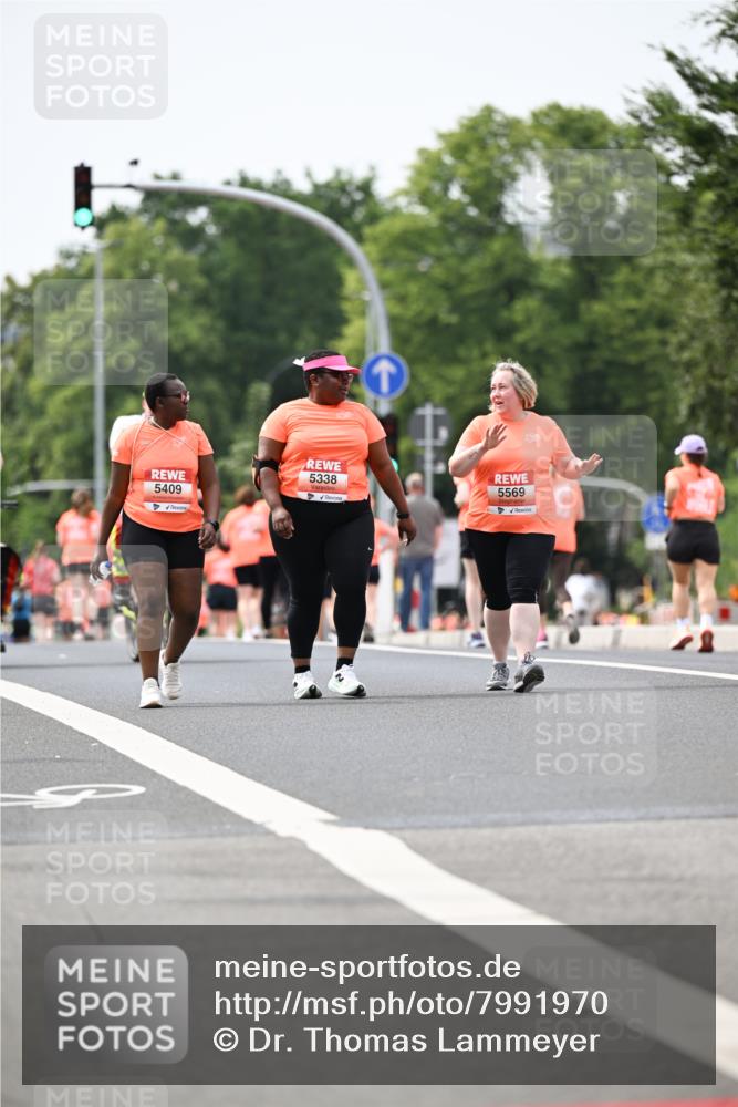 15.06.2025 - REWE Women's Run Dr. Thomas Lammeyer http://msf.ph/oto/7991970 15.06.2025 10:51:42 Laufen 5338, 5409, 5569 meine-sportfotos.de