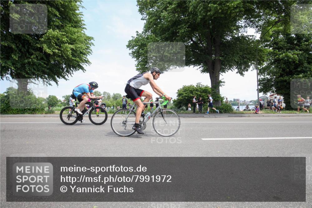 15.06.2025 - 7 Türme Triathlon Yannick Fuchs http://msf.ph/oto/7991972 15.06.2025 13:26:21 Radfahren 506, 608, 673 meine-sportfotos.de