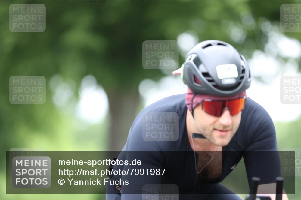 15.06.2025 - 7 Türme Triathlon Yannick Fuchs http://msf.ph/oto/7991987 15.06.2025 11:59:37 Radfahren 243 meine-sportfotos.de
