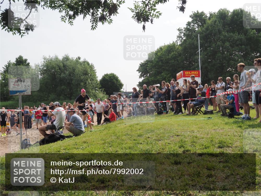 15.06.2025 - 27. Vierlanden-Triathlon KatJ http://msf.ph/oto/7992002 15.06.2025 09:52:01 Schwimmen 282, 288, 292 meine-sportfotos.de