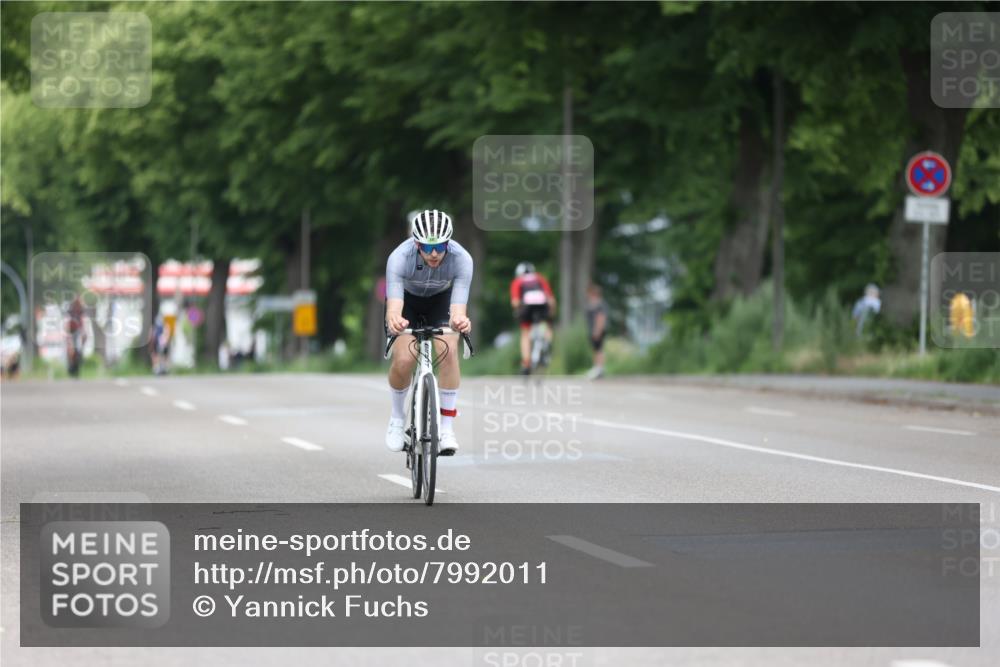 15.06.2025 - 7 Türme Triathlon Yannick Fuchs http://msf.ph/oto/7992011 15.06.2025 11:59:46 Radfahren 277 meine-sportfotos.de