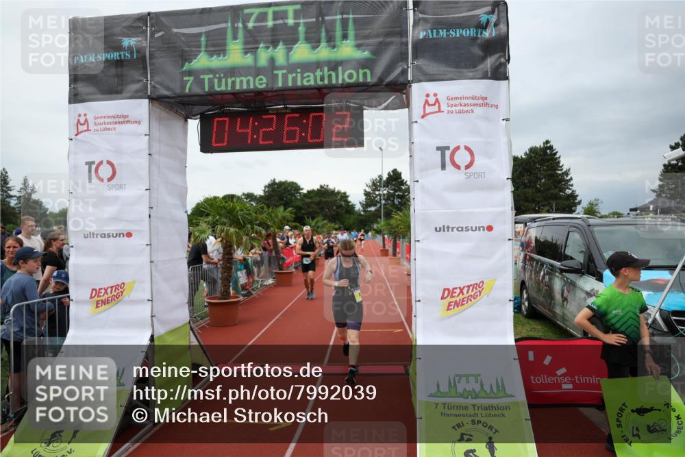 15.06.2025 - 7 Türme Triathlon Michael Strokosch http://msf.ph/oto/7992039 15.06.2025 14:26:02 Ziel 449, 562, 586, 639, 829 meine-sportfotos.de