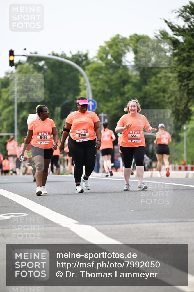 15.06.2025 - REWE Women's Run Dr. Thomas Lammeyer http://msf.ph/oto/7992050 15.06.2025 10:51:42 Laufen 5409, 5338, 5569 meine-sportfotos.de