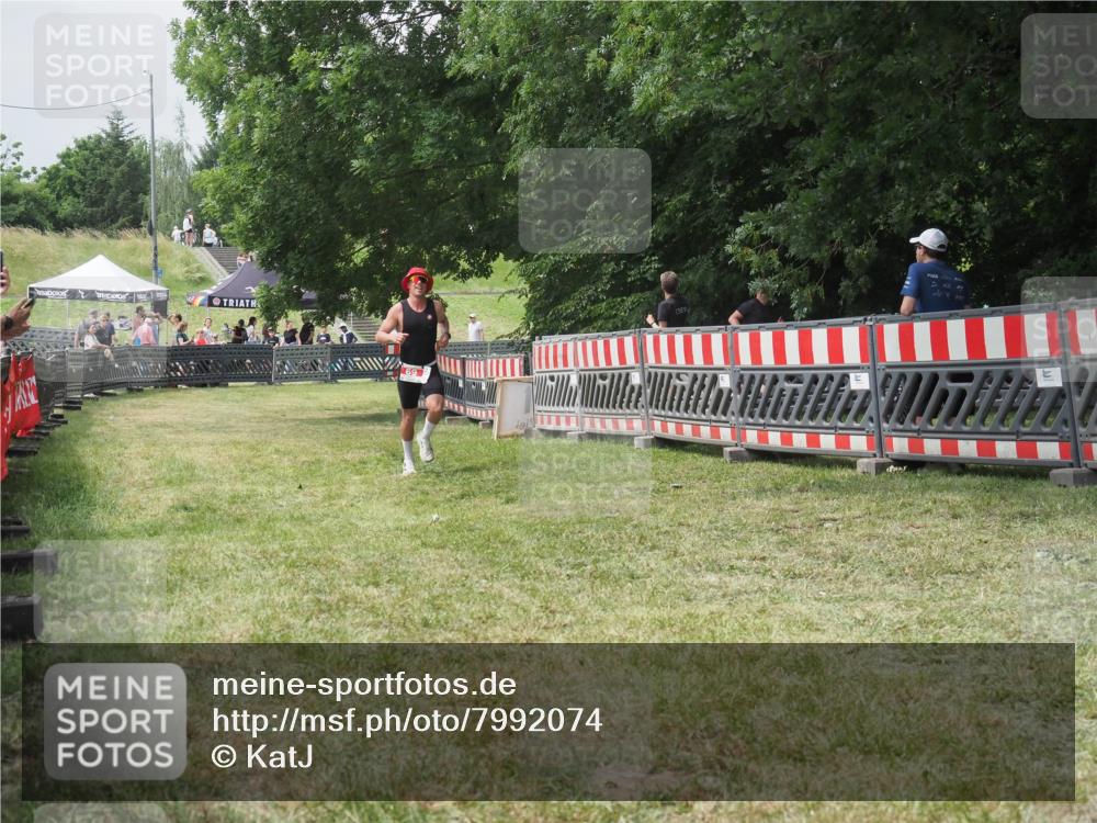 21.06.2025 - 27. Vierlanden-Triathlon KatJ http://msf.ph/oto/7992074 15.06.2025 12:35:10 Laufen  meine-sportfotos.de