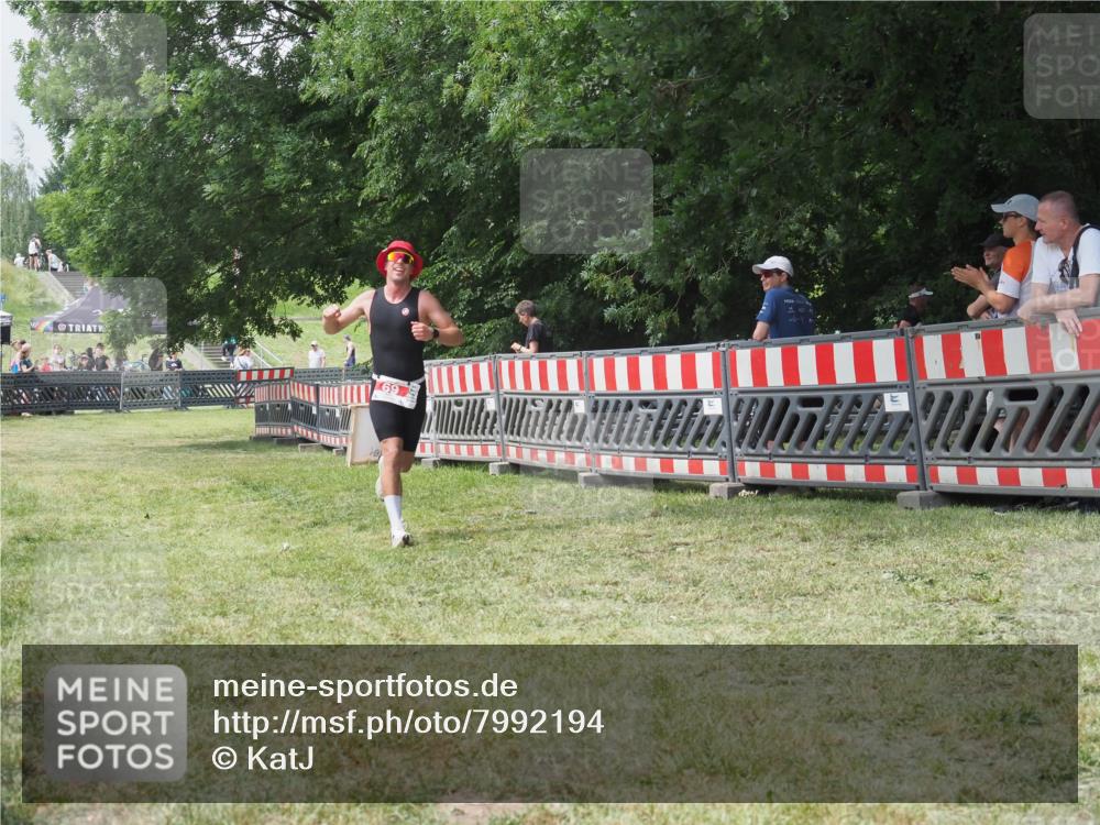 21.06.2025 - 27. Vierlanden-Triathlon KatJ http://msf.ph/oto/7992194 15.06.2025 12:35:11 Laufen  meine-sportfotos.de