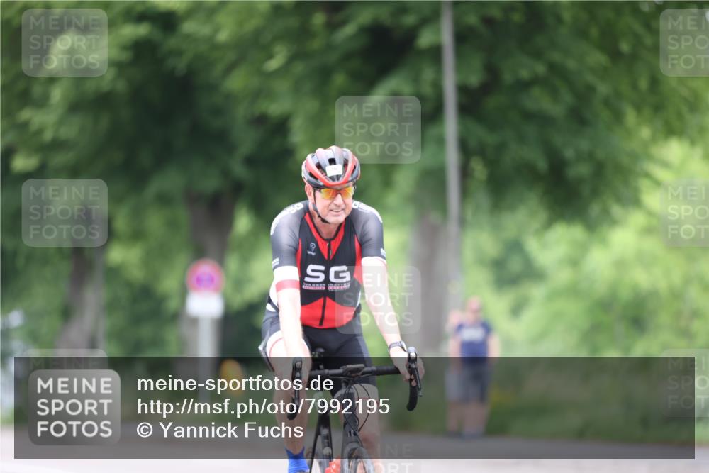 15.06.2025 - 7 Türme Triathlon Yannick Fuchs http://msf.ph/oto/7992195 15.06.2025 11:59:57 Radfahren  meine-sportfotos.de