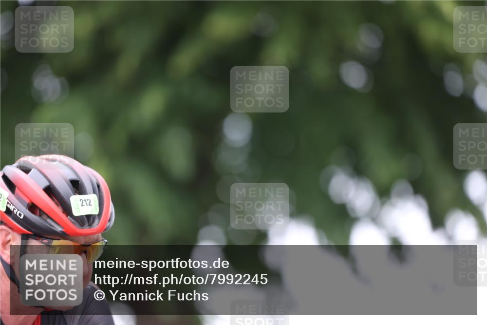 15.06.2025 - 7 Türme Triathlon Yannick Fuchs http://msf.ph/oto/7992245 15.06.2025 11:59:58 Radfahren  meine-sportfotos.de