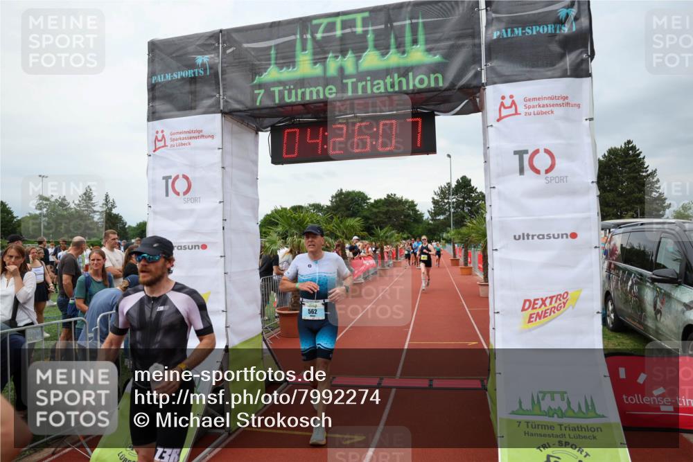 15.06.2025 - 7 Türme Triathlon Michael Strokosch http://msf.ph/oto/7992274 15.06.2025 14:26:07 Ziel 449, 562, 586, 639, 829, 867 meine-sportfotos.de