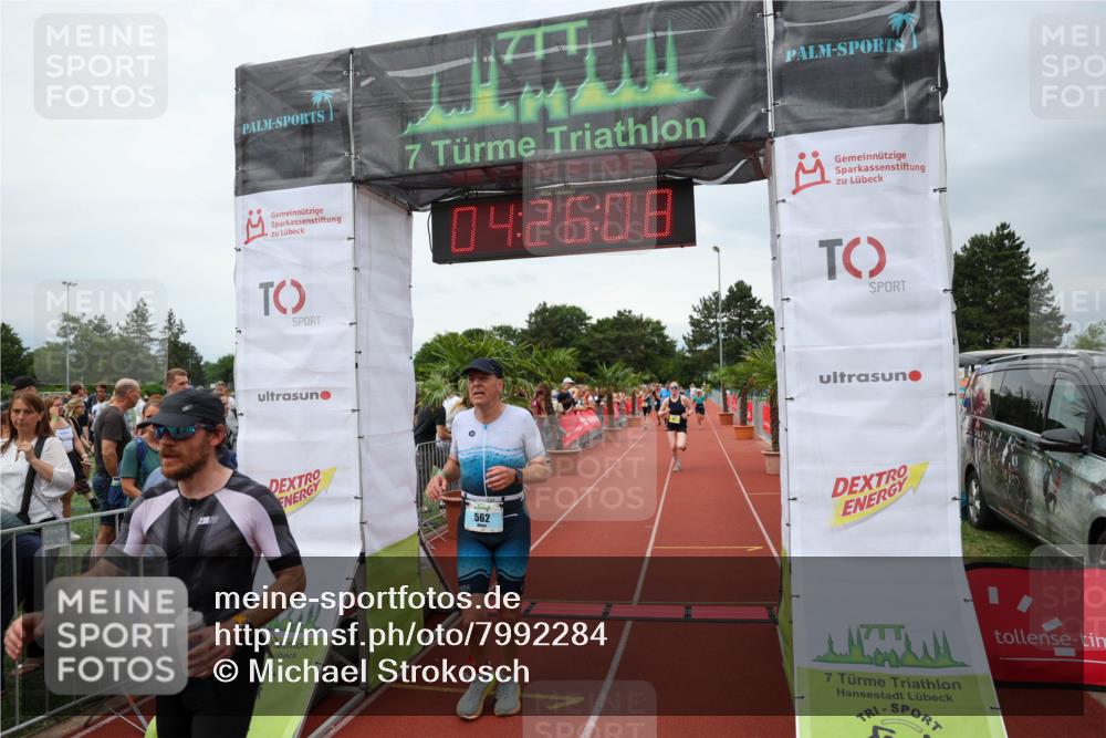 15.06.2025 - 7 Türme Triathlon Michael Strokosch http://msf.ph/oto/7992284 15.06.2025 14:26:07 Ziel 449, 562, 586, 639, 829, 867 meine-sportfotos.de