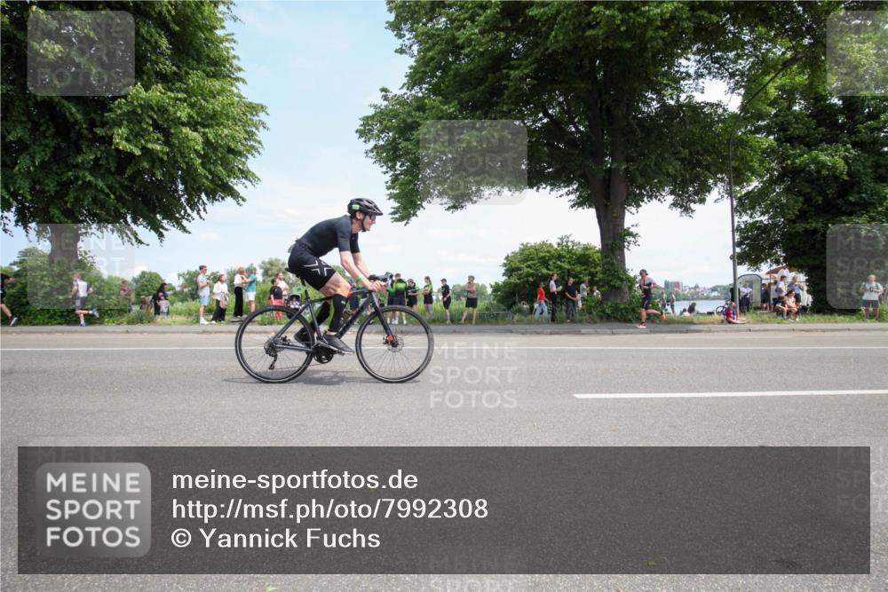 15.06.2025 - 7 Türme Triathlon Yannick Fuchs http://msf.ph/oto/7992308 15.06.2025 13:27:19 Radfahren 653, 772, 840, 1011 meine-sportfotos.de