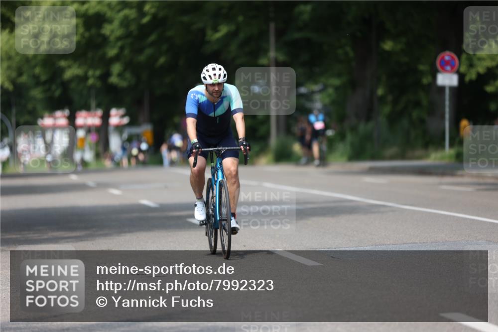 15.06.2025 - 7 Türme Triathlon Yannick Fuchs http://msf.ph/oto/7992323 15.06.2025 13:05:41 Radfahren 303, 457, 589, 758 meine-sportfotos.de