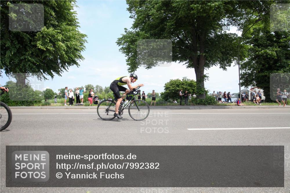 15.06.2025 - 7 Türme Triathlon Yannick Fuchs http://msf.ph/oto/7992382 15.06.2025 13:27:43 Radfahren 331, 568, 978 meine-sportfotos.de