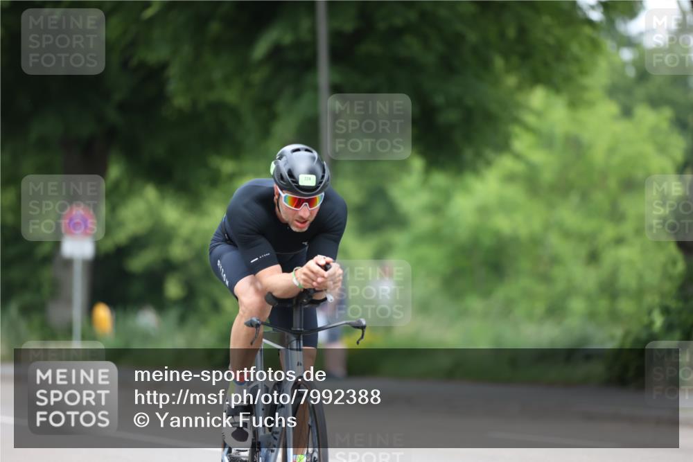 15.06.2025 - 7 Türme Triathlon Yannick Fuchs http://msf.ph/oto/7992388 15.06.2025 12:02:20 Radfahren 286 meine-sportfotos.de