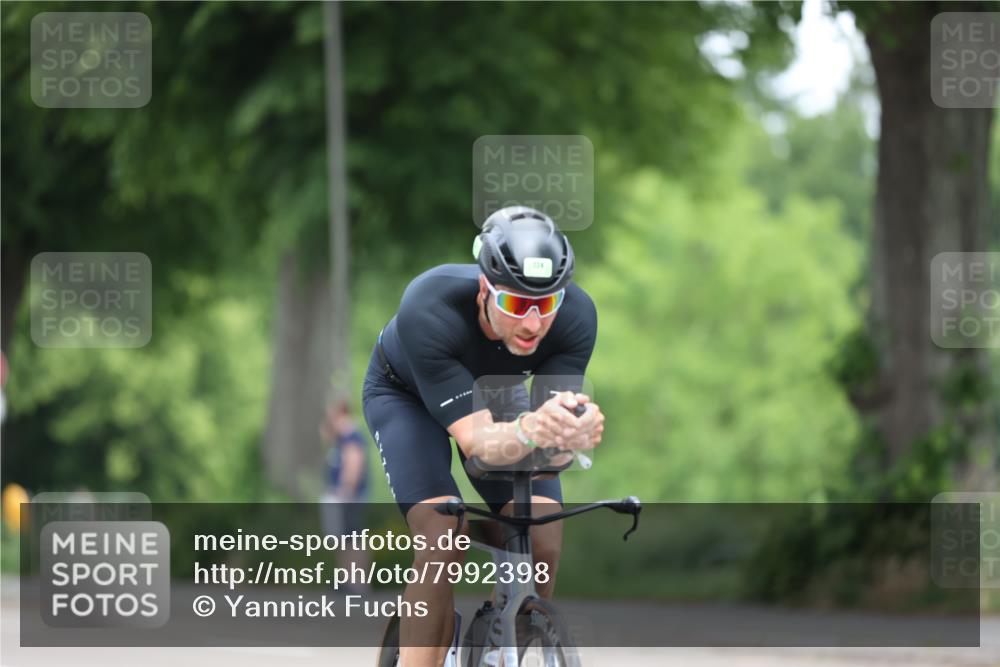 15.06.2025 - 7 Türme Triathlon Yannick Fuchs http://msf.ph/oto/7992398 15.06.2025 12:02:20 Radfahren 286 meine-sportfotos.de