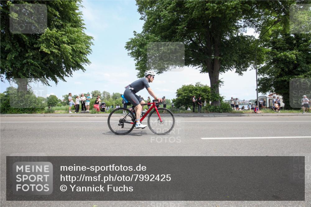 15.06.2025 - 7 Türme Triathlon Yannick Fuchs http://msf.ph/oto/7992425 15.06.2025 13:27:54 Radfahren 241, 673 meine-sportfotos.de