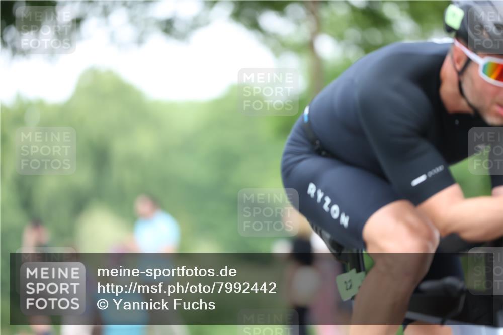 15.06.2025 - 7 Türme Triathlon Yannick Fuchs http://msf.ph/oto/7992442 15.06.2025 12:02:21 Radfahren 250, 286 meine-sportfotos.de