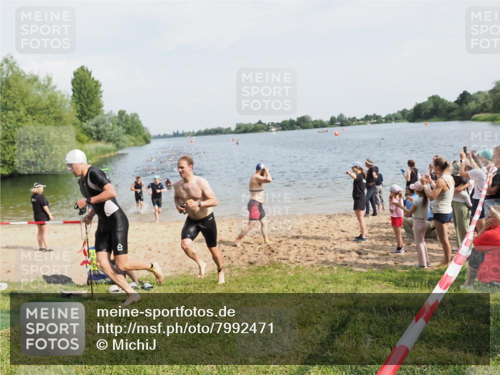 21.06.2025 - 27. Vierlanden-Triathlon MichiJ http://msf.ph/oto/7992471 15.06.2026 09:54:55 Schwimmen 297, 319, 336, 344, 361 meine-sportfotos.de