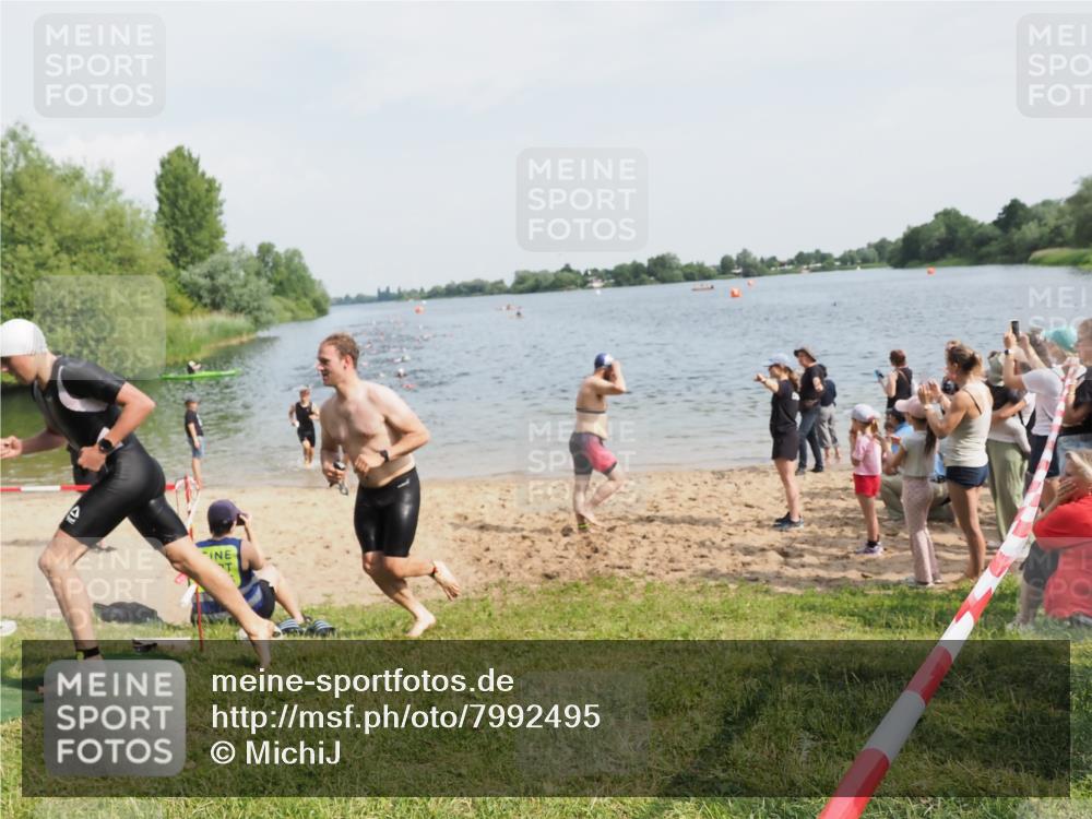 21.06.2025 - 27. Vierlanden-Triathlon MichiJ http://msf.ph/oto/7992495 15.06.2026 09:54:55 Schwimmen 297, 319, 336, 344, 361 meine-sportfotos.de
