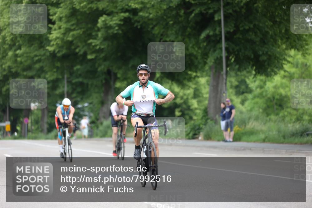 15.06.2025 - 7 Türme Triathlon Yannick Fuchs http://msf.ph/oto/7992516 15.06.2025 12:02:27 Radfahren 250 meine-sportfotos.de
