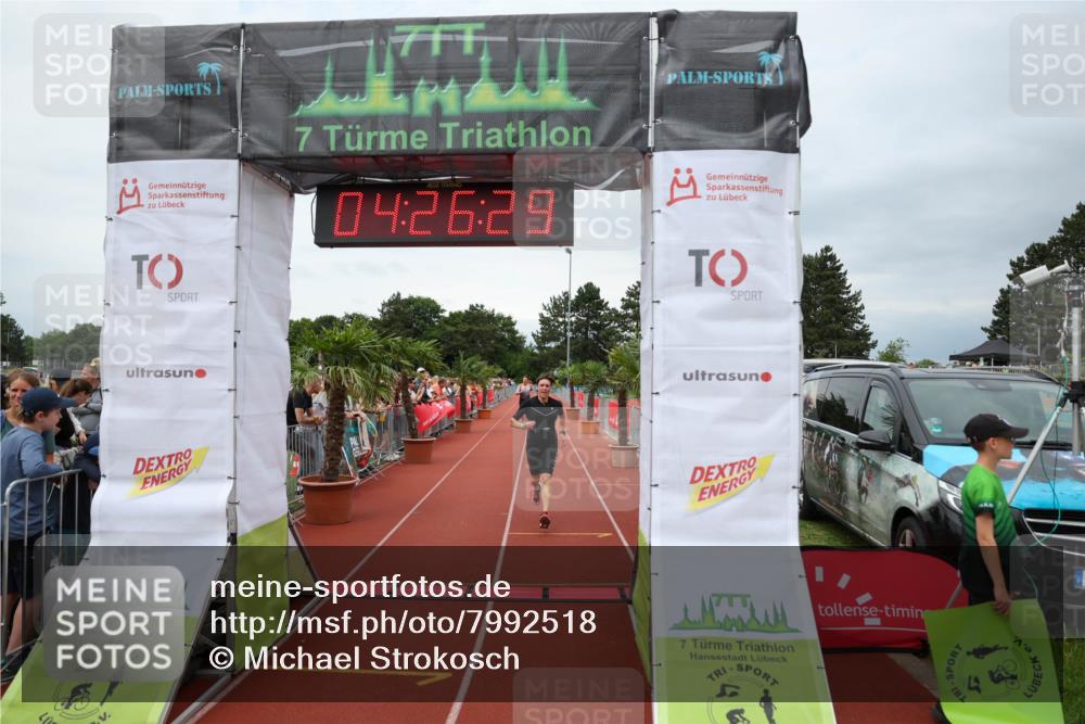 15.06.2025 - 7 Türme Triathlon Michael Strokosch http://msf.ph/oto/7992518 15.06.2025 14:26:29 Ziel 438, 725 meine-sportfotos.de
