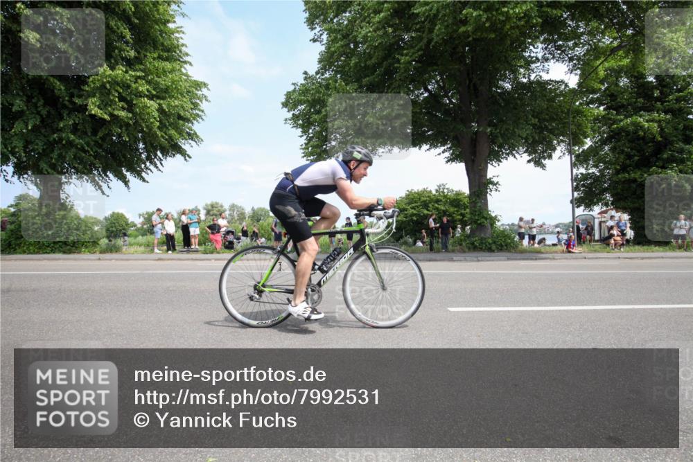 15.06.2025 - 7 Türme Triathlon Yannick Fuchs http://msf.ph/oto/7992531 15.06.2025 13:28:25 Radfahren 597, 649, 740, 792 meine-sportfotos.de