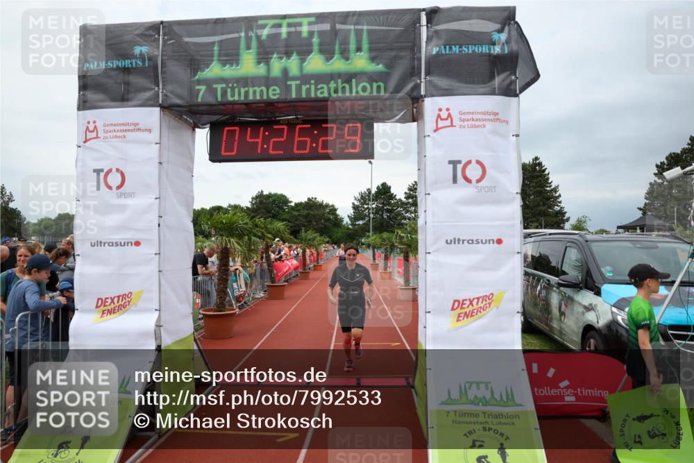 15.06.2025 - 7 Türme Triathlon Michael Strokosch http://msf.ph/oto/7992533 15.06.2025 14:26:29 Ziel 438, 725 meine-sportfotos.de