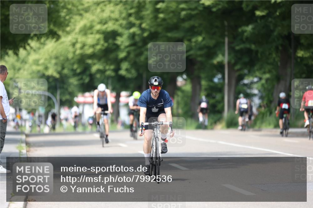 15.06.2025 - 7 Türme Triathlon Yannick Fuchs http://msf.ph/oto/7992536 15.06.2025 13:05:58 Radfahren 193, 320, 447, 479, 972 meine-sportfotos.de