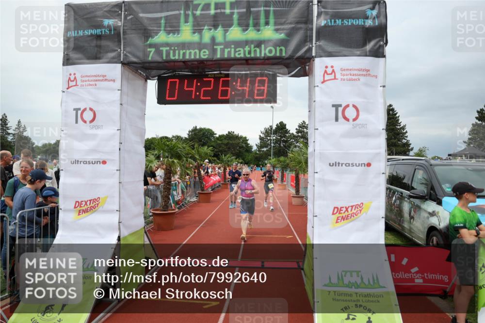 15.06.2025 - 7 Türme Triathlon Michael Strokosch http://msf.ph/oto/7992640 15.06.2025 14:26:47 Ziel 385, 1022, 1194 meine-sportfotos.de