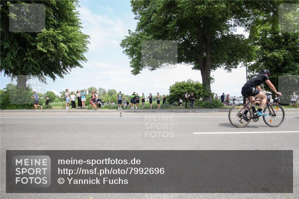 15.06.2025 - 7 Türme Triathlon Yannick Fuchs http://msf.ph/oto/7992696 15.06.2025 13:28:51 Radfahren 274, 339, 557, 558, 595, 745, 804, 805, 886, 1045, 1049 meine-sportfotos.de