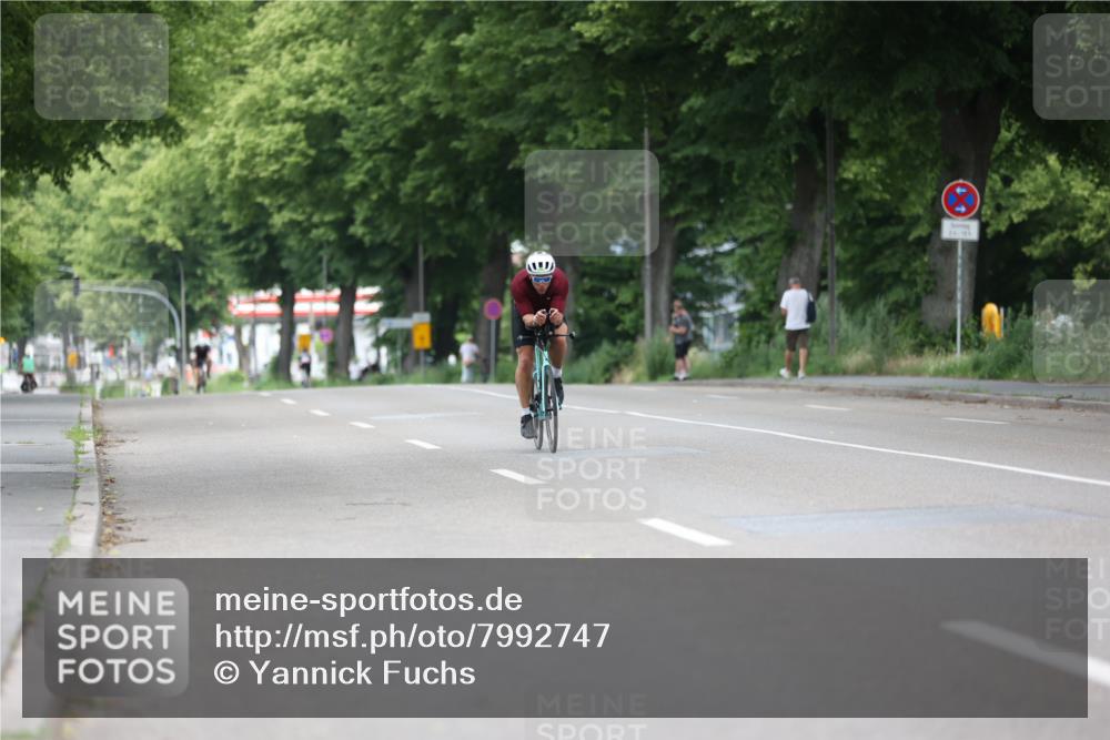 15.06.2025 - 7 Türme Triathlon Yannick Fuchs http://msf.ph/oto/7992747 15.06.2025 12:03:07 Radfahren  meine-sportfotos.de